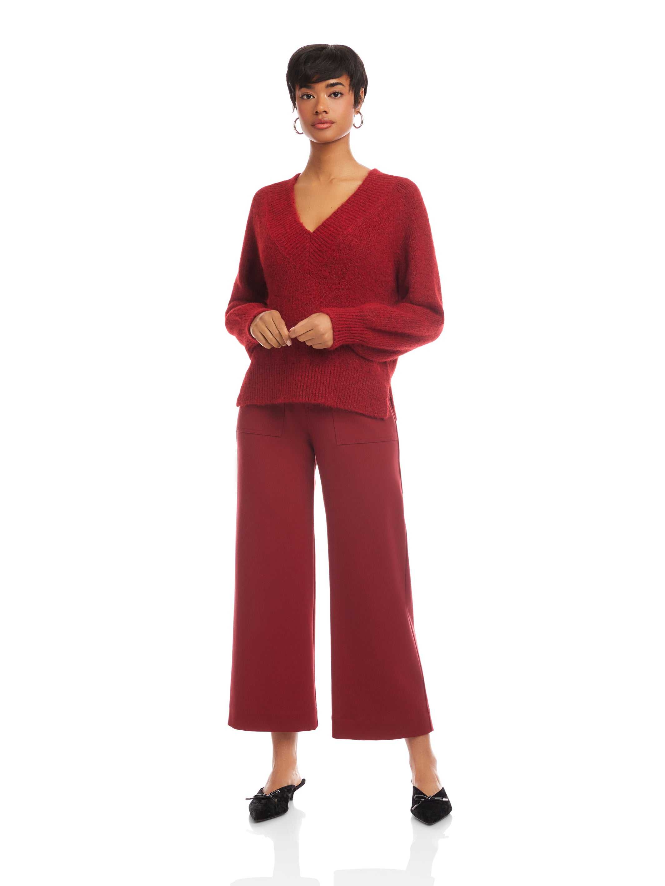 Heather V-Neck Sweater - Cozy Modern Knit with Soft Touch