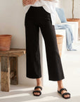 Wide-leg cropped pants in viscose blend with elastic waistband and relaxed fit