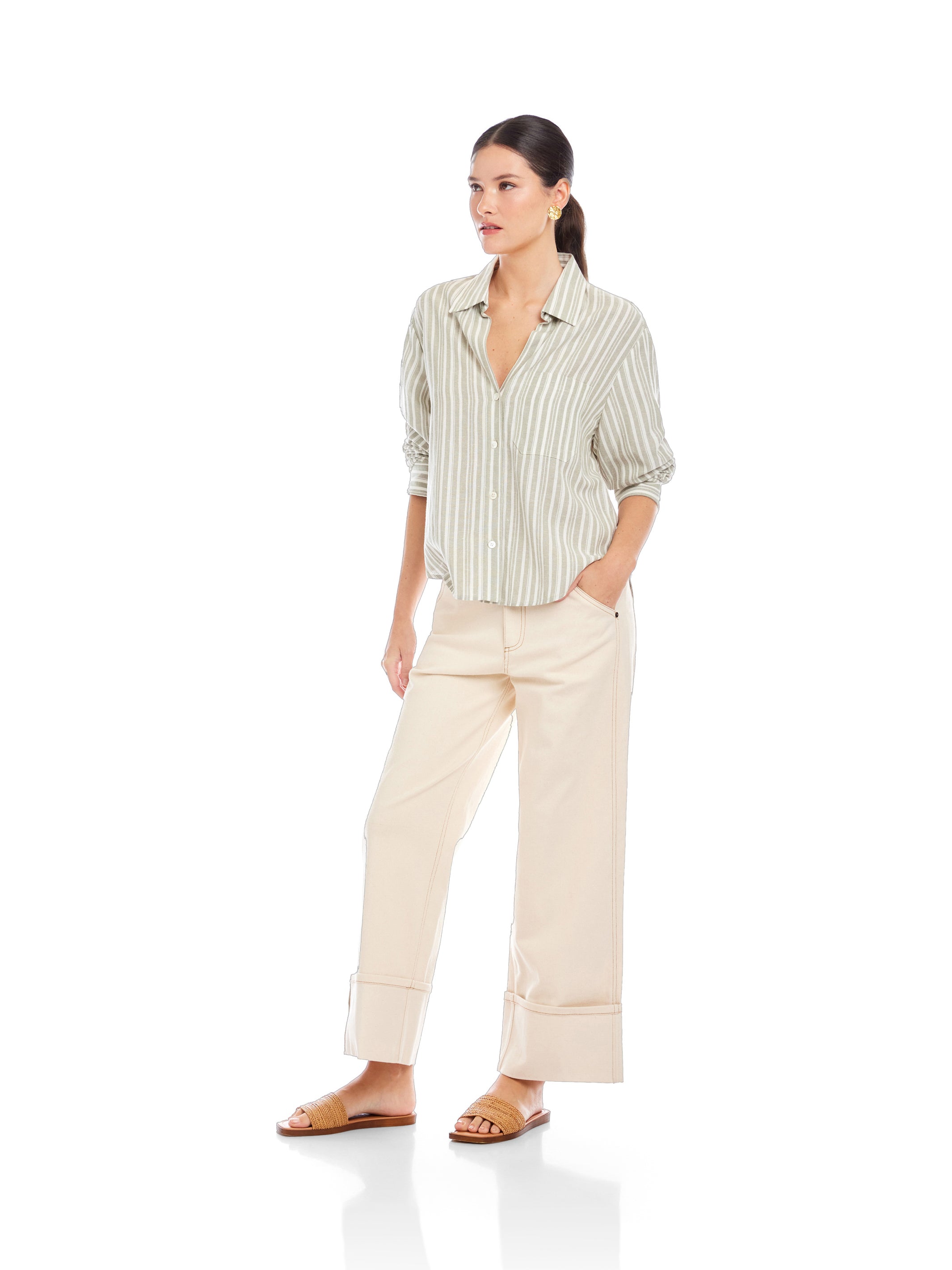 Fifteen Twenty Women's Leighton Ruched Sleeve Shirt In Sage 1F44700 | Size: S Fifteen Twenty Women's Leighton Ruched Sleeve Shirt In Sage 1F44700 | Size: S