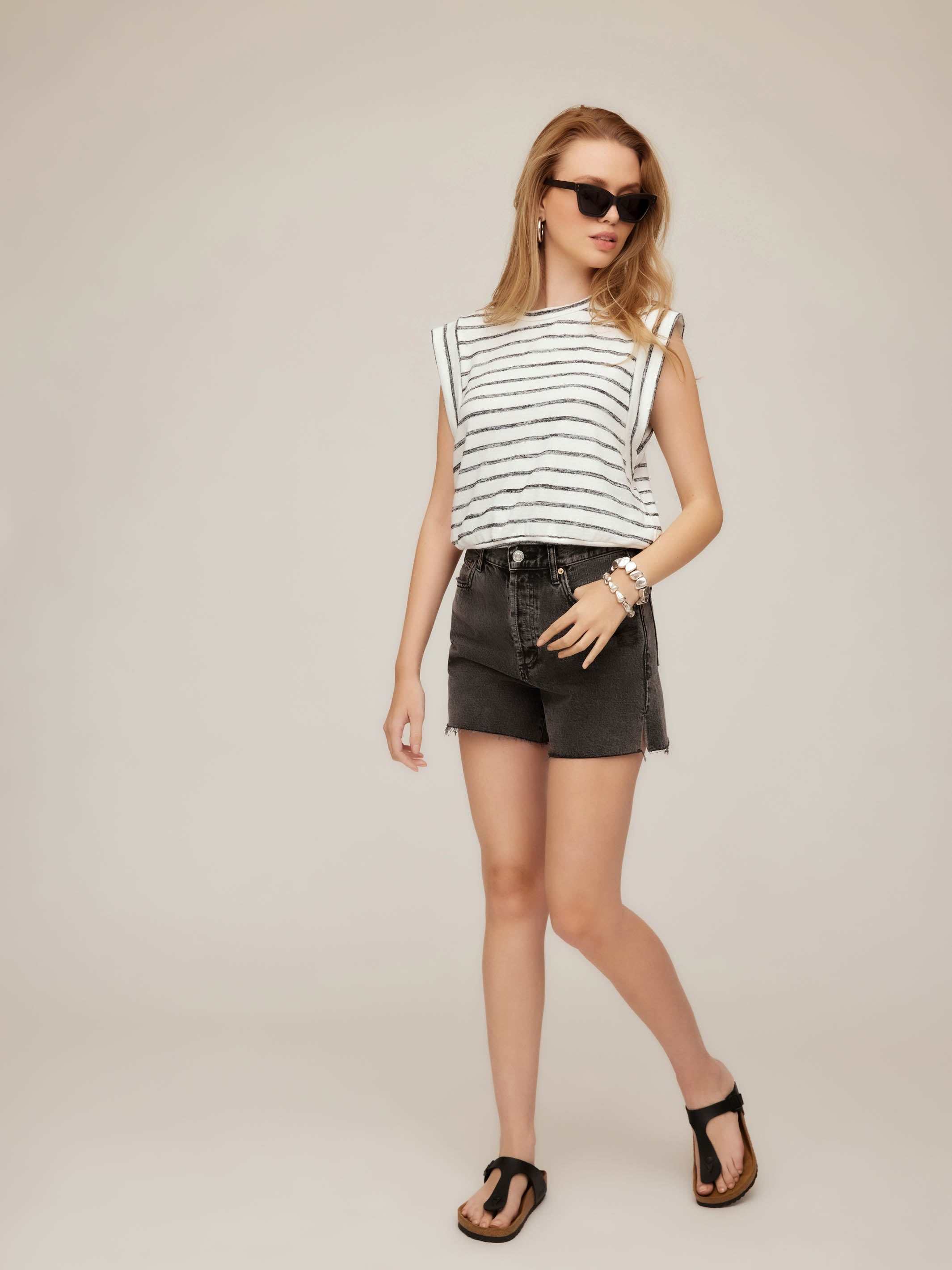 Janice Extended Sleeve Top