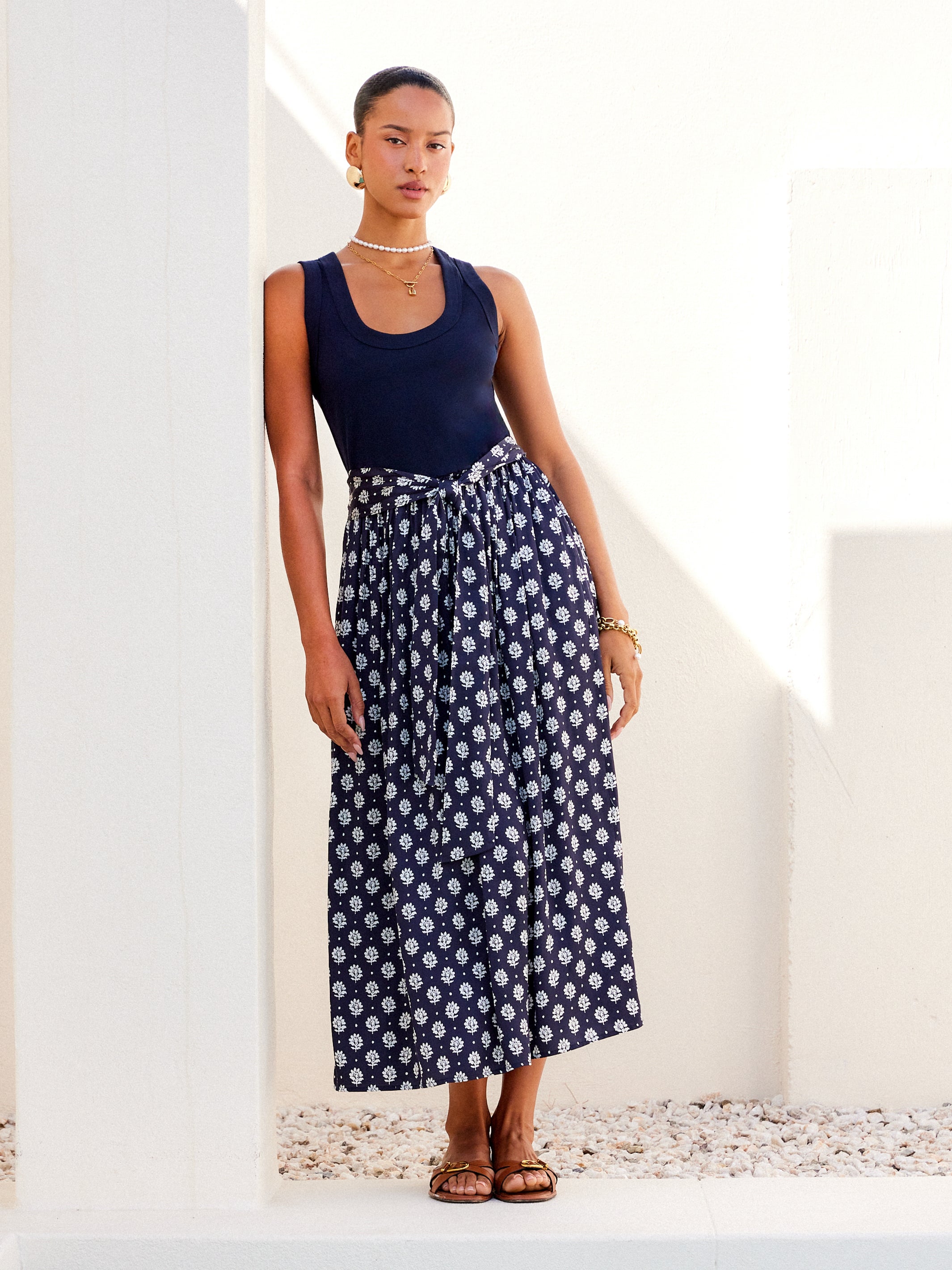 Contrast Belted Midi Dress