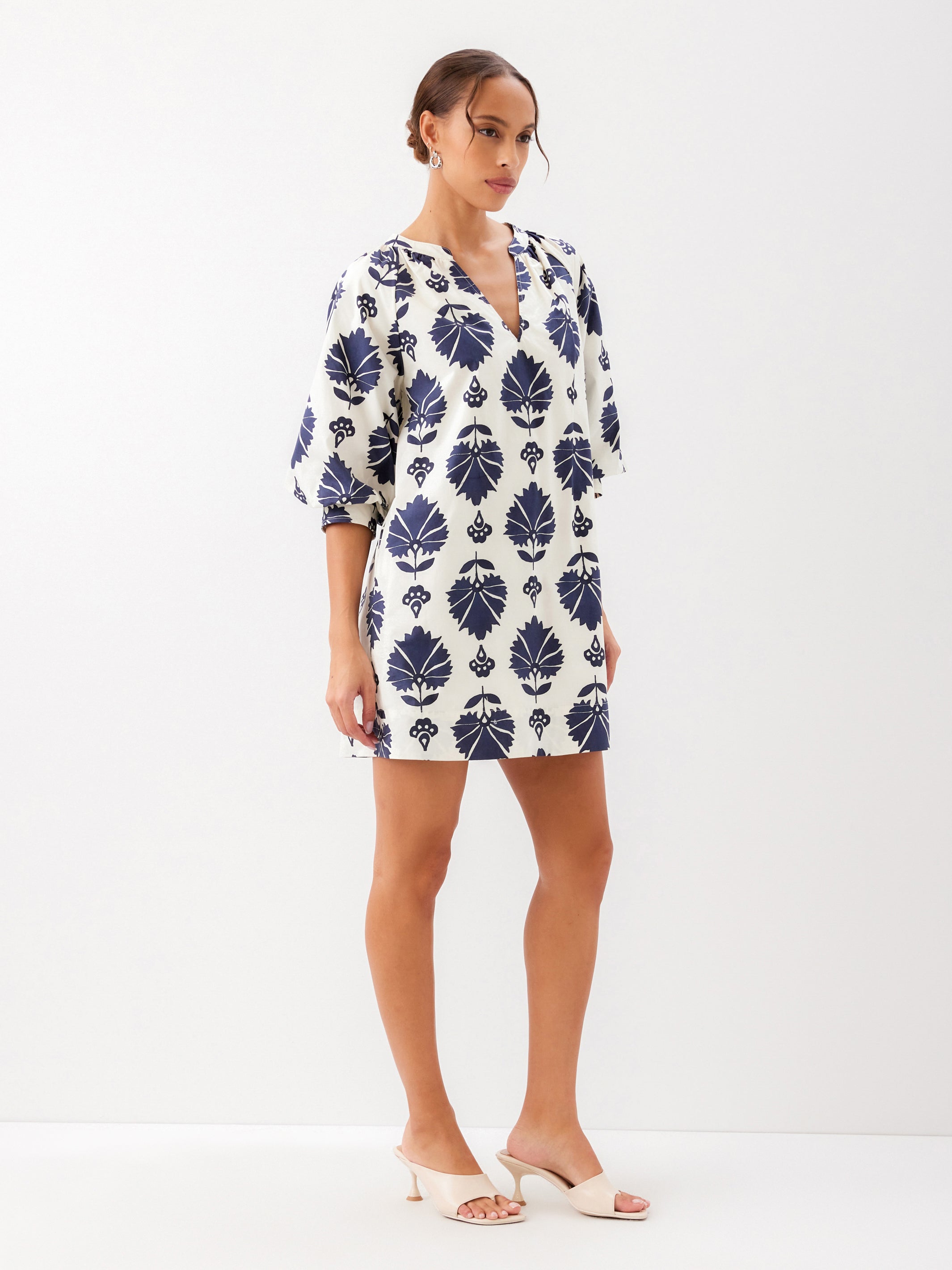 Fifteen Twenty Women's Brianne Lantern Sleeve Dress