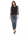 Contrast Lory Velvet Top